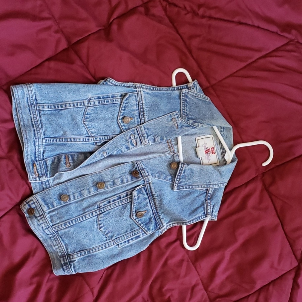 Levi vest